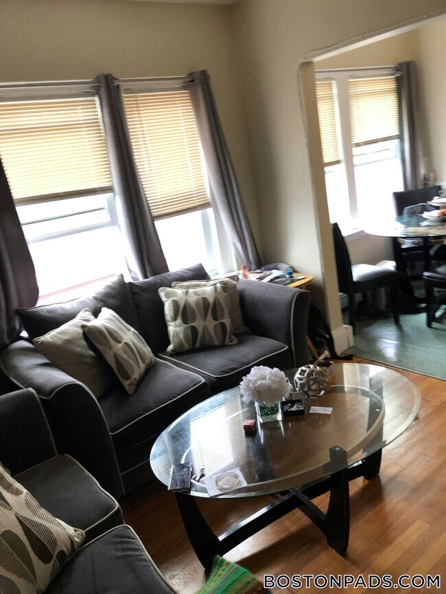 233 Lafayette St Unit 16