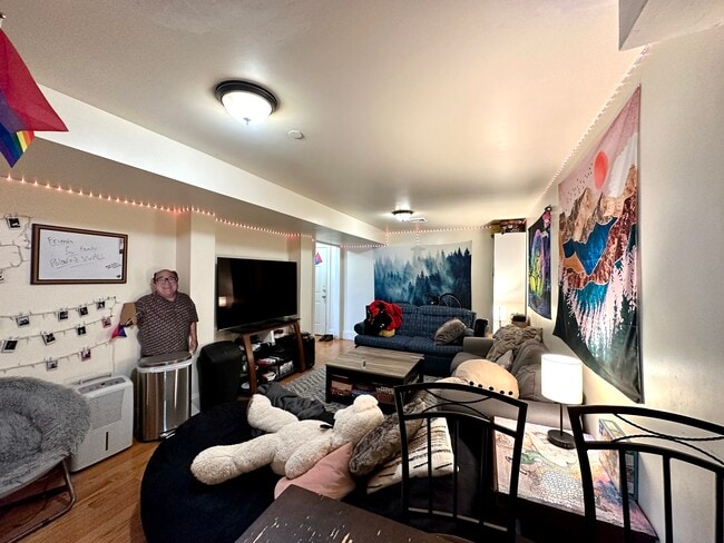 Building Photo - 107 Fisher Ave Unit 1