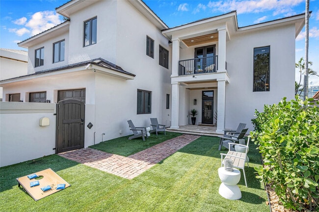 Photo - 1949 Harbourview Dr