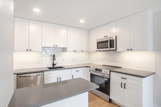 Connecticut House Apartments