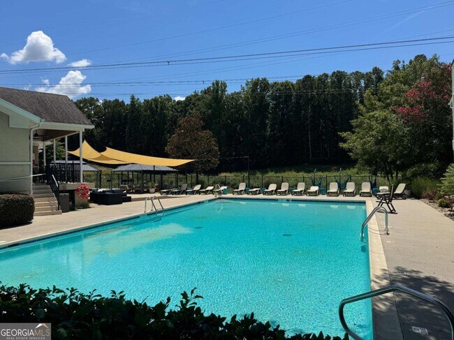 Photo - 5005 Wingate Way