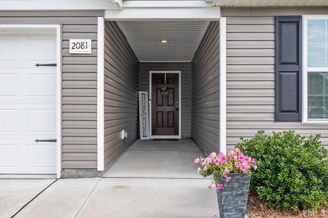 Photo - 2081 Alderman Way