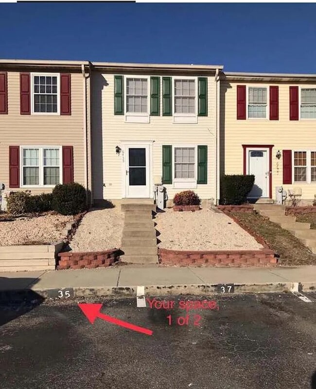 Building Photo - 6435 Lacrosse Ln NE