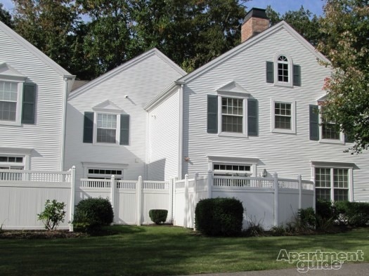 Building Photo - Heritage Glen Rental