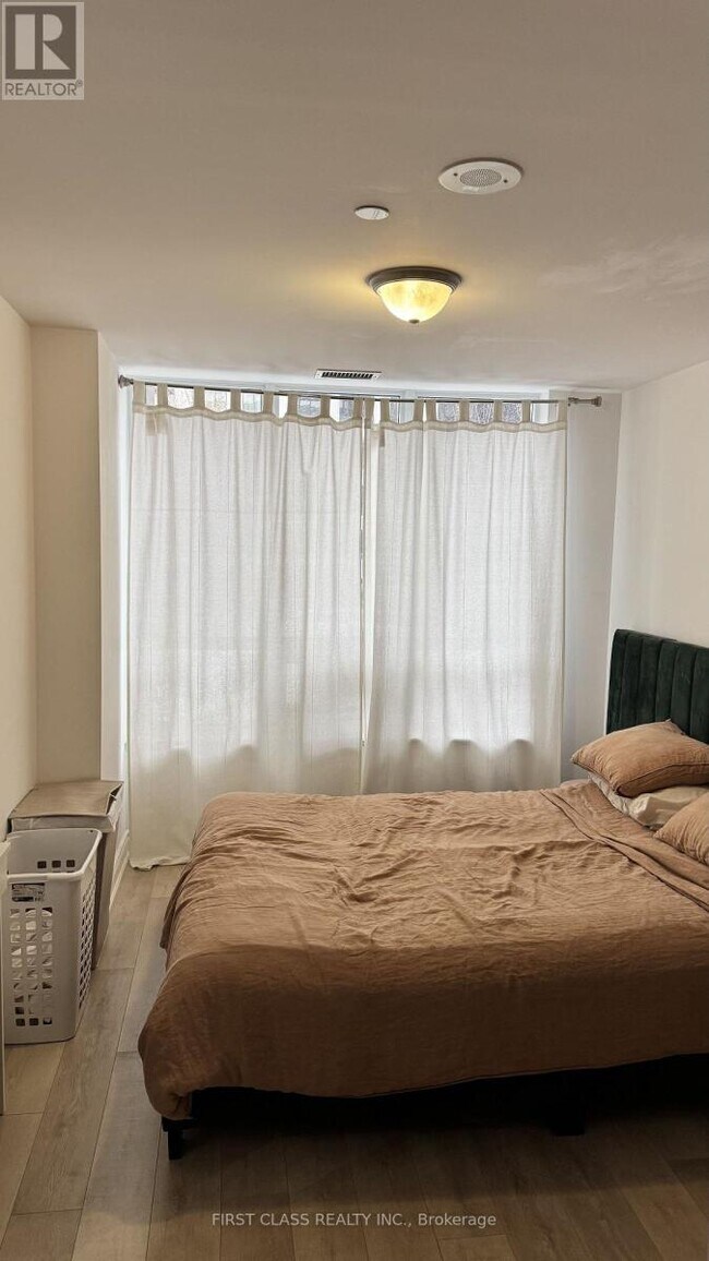 Photo - 38 Cedarland Dr Unit 315