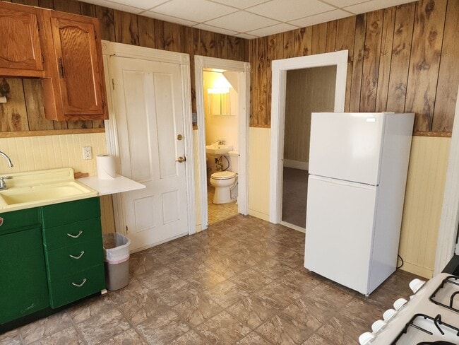 18 Maxwell St Unit 2