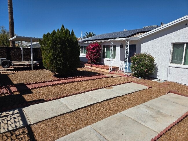 Photo - 2619 E 21st St