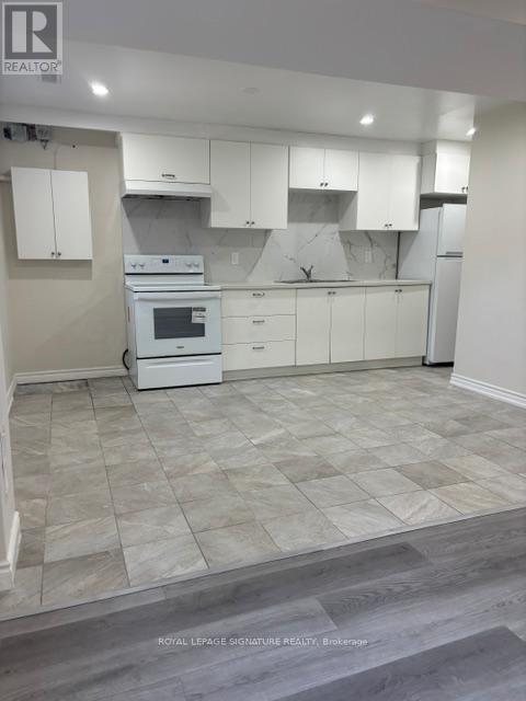Photo - 1063 Blairholm Ave