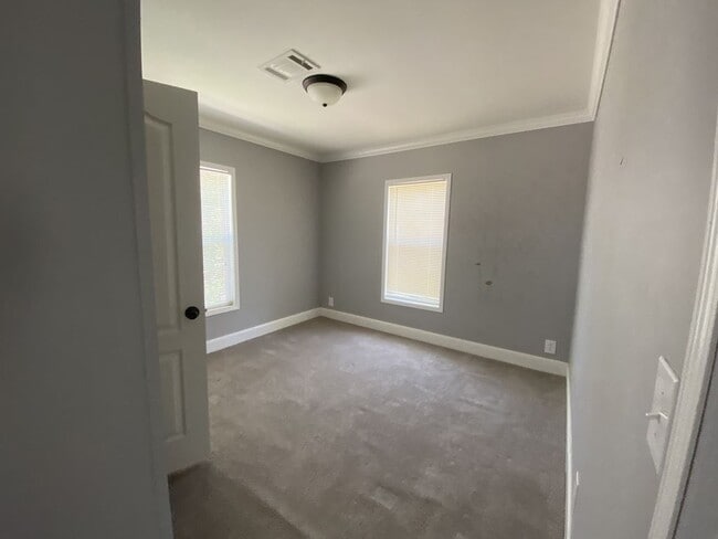 Photo - 10 Gatehouse Ct