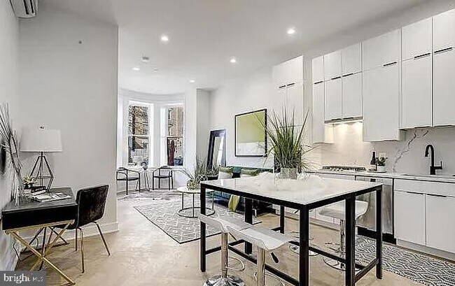 Photo - 1225 11th St NW