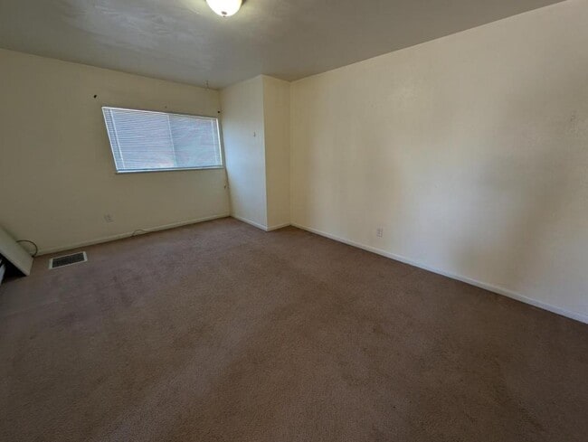 Photo - 430 N 2nd Ave