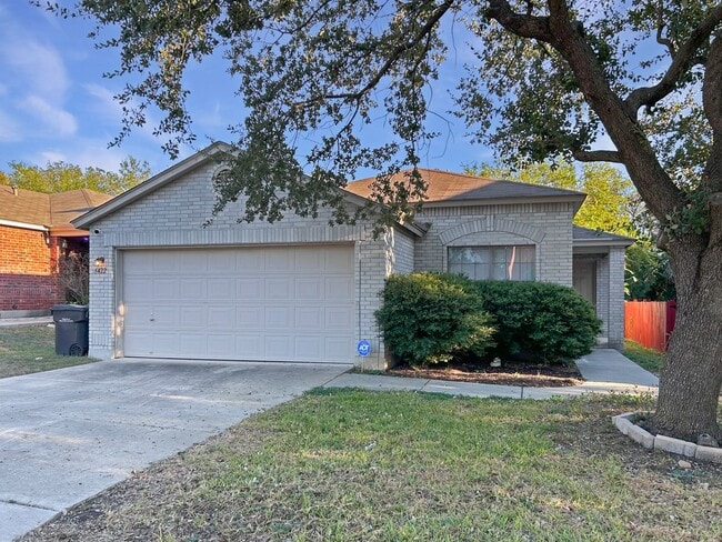Building Photo - Northeast 3/2 with New Bedroom Floors & Covered Patio