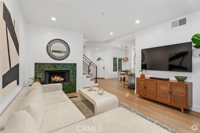 Building Photo - 1013 Via Presa Rental