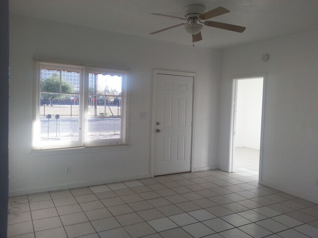 Photo - 1622 W Polk St