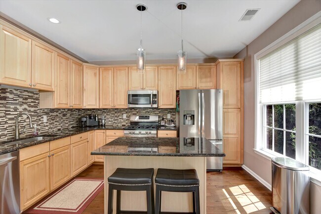 Photo - 594 Saint Andrews Pl Unit 594 Saint Andrews Pl.