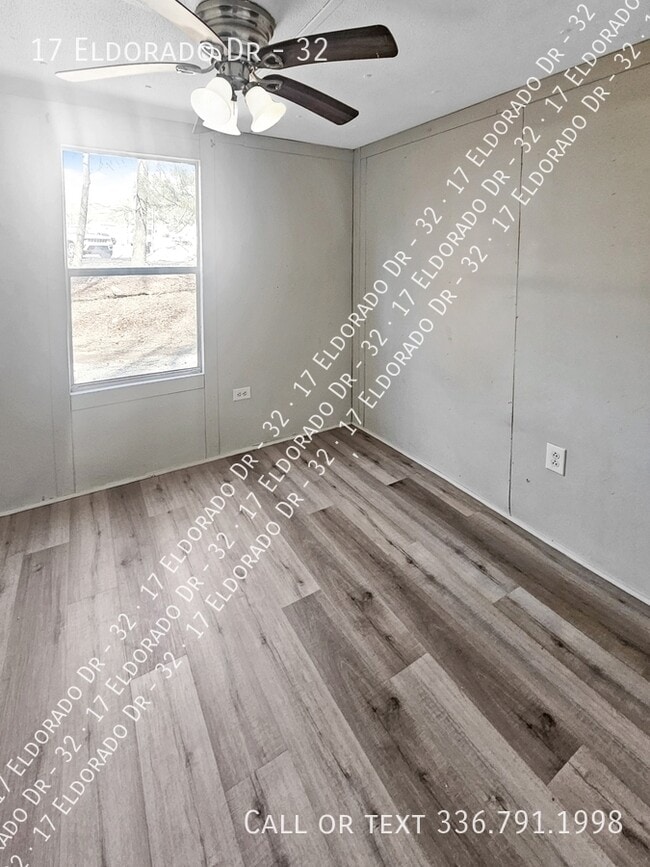 Photo - 17 Eldorado Dr