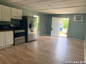 Photo - 1410 Avant Ave