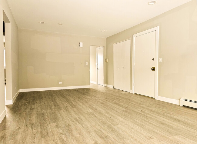 Photo - 10457 Dearlove Rd Unit 1A