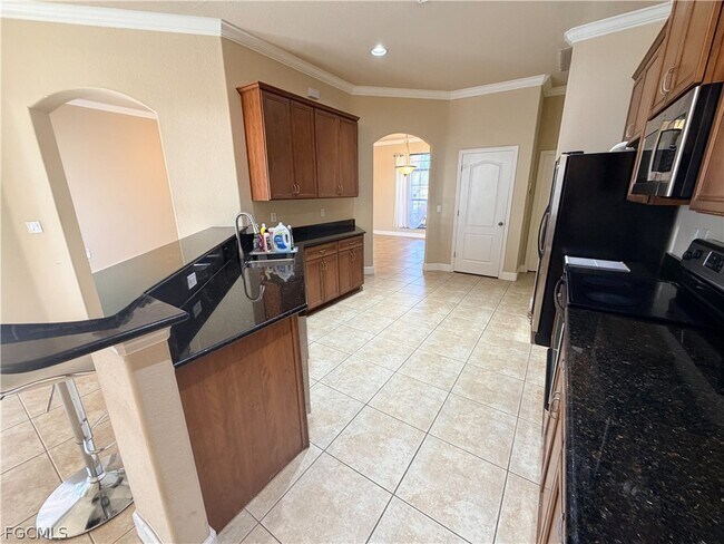 Photo - 2110 SW 38th Terrace