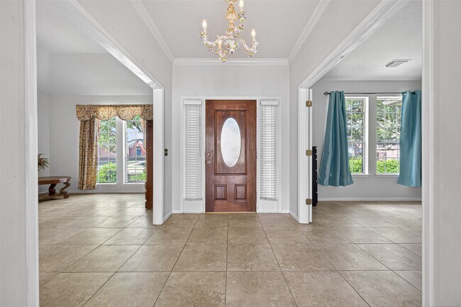 Photo - 12727 Magnolia Leaf St