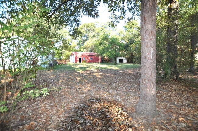 Photo - 208 Blue Lake Dr