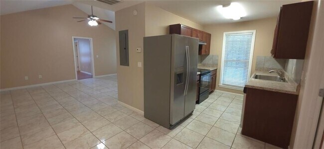 Photo - 714 Jackson Park Ln NW