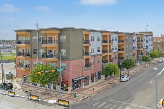 Building Photo - Franklin Place Rental