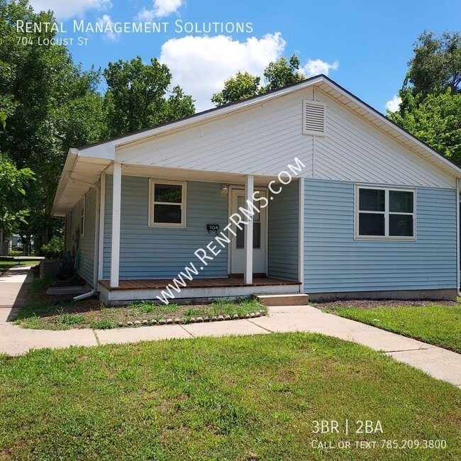 Photo - 704 Locust St Townhome