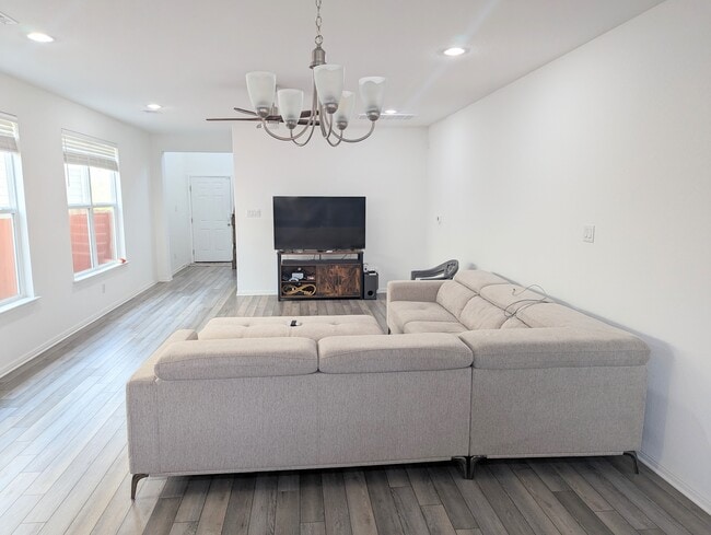 Photo - 12815 Gilliland Ln