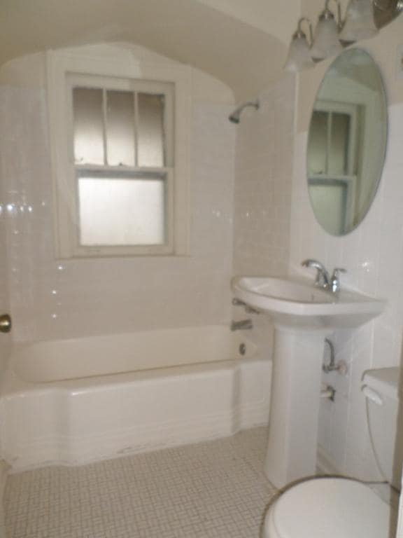 Photo - 252 Southgate Ave