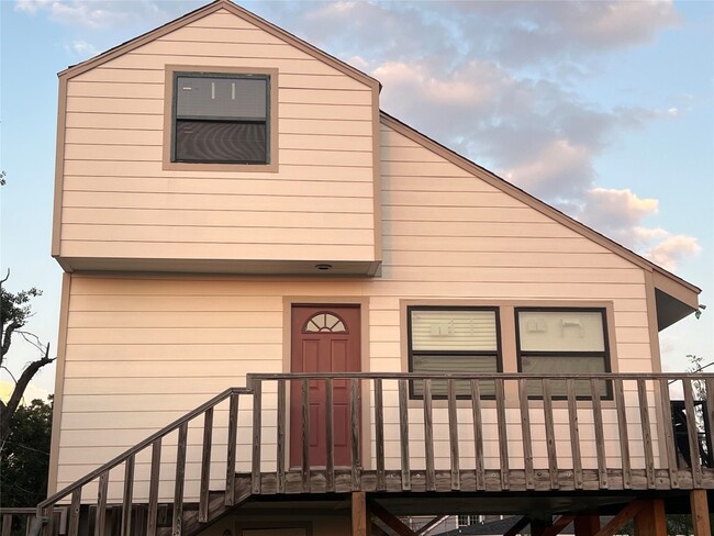 Building Photo - 8141 Glenbrook Dr