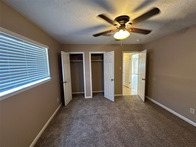 Photo - 7127 Maxwood Dr