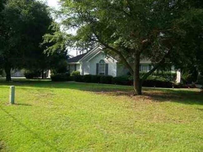 Photo - A Stunning Home Awaits in Crestview Planta...