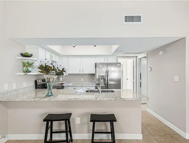 Photo - 8004 N 32nd Dr Townhome