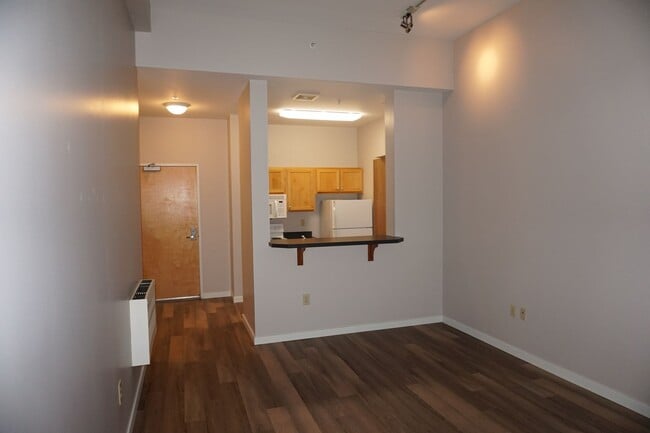 Photo - 701 Columbia St