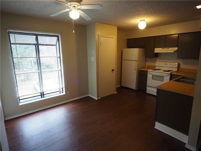 Photo - 4303 Acropolis Ct
