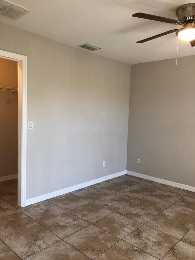 Photo - Experience this Large Cape Coral 3 bedroom...