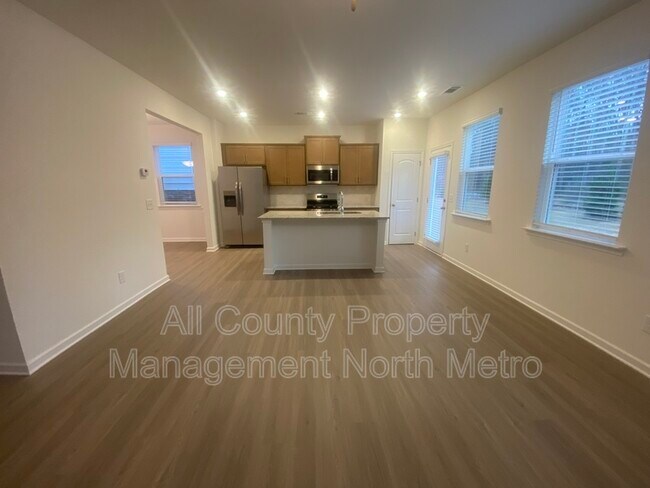 Photo - 152 Parkwood Dr