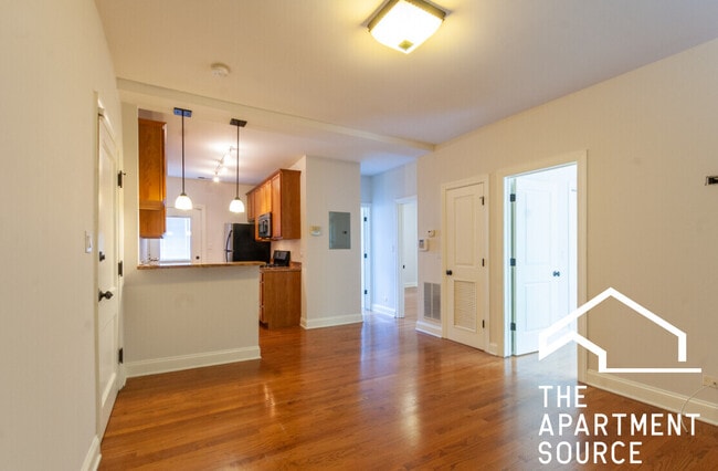 Photo - 3437 N Lakewood Ave Unit 2