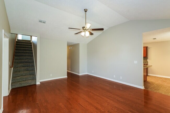 Photo - 1966 Odessa Ave