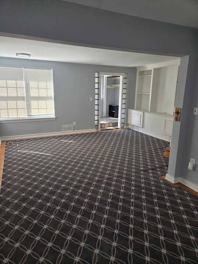 Photo - 7307 Dickinson Ave