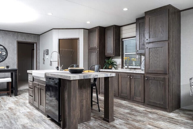 Photo - Meadowlark Mobile Home Park
