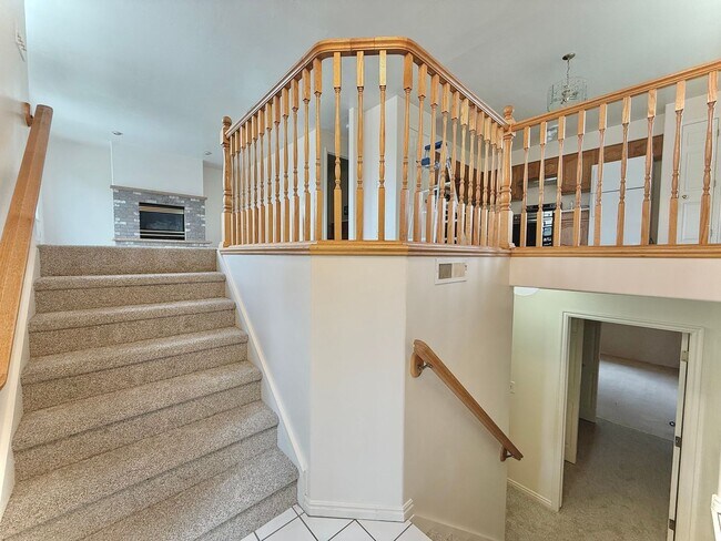 Photo - 1080 E Elgin Ave