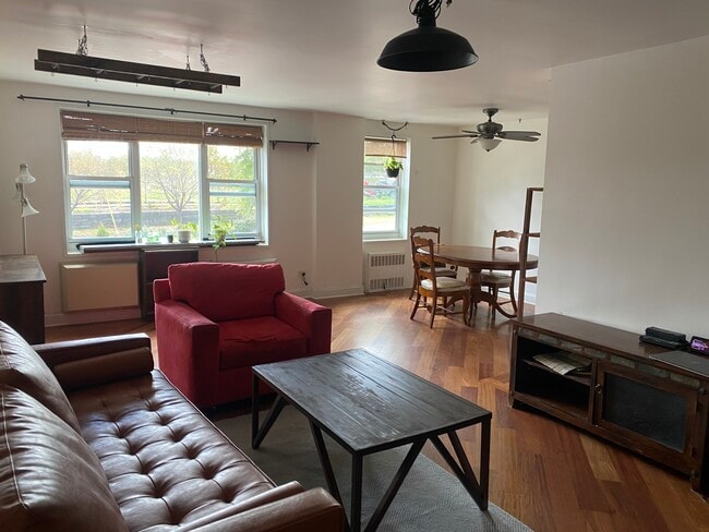 Photo - 3065 Sedgwick Ave Unidad 2K