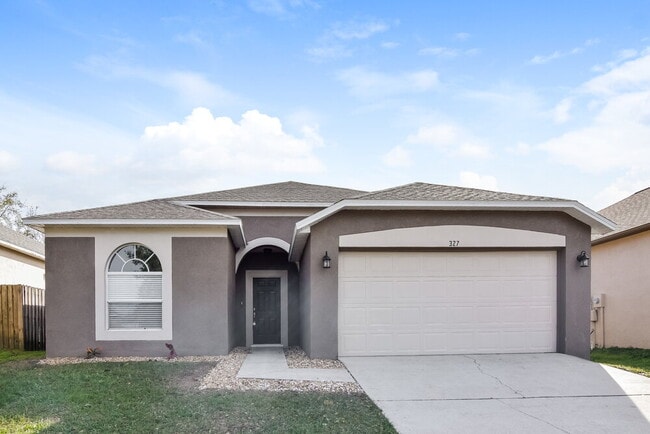 Building Photo - 327 Sand Ridge Dr Rental