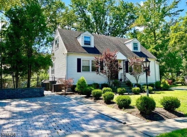 Building Photo - 25 Brookside Terrace Unit 1