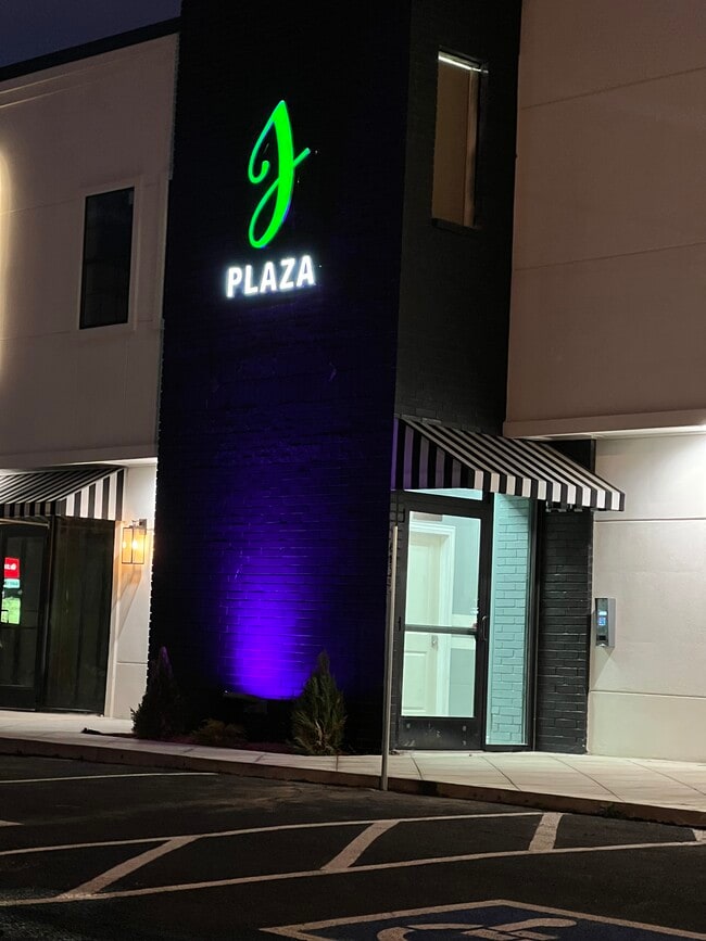 Josephine's Plaza - Josephine's Plaza
