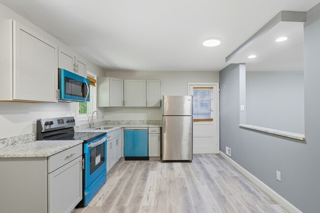 Photo - 7910 Beechnut Rd