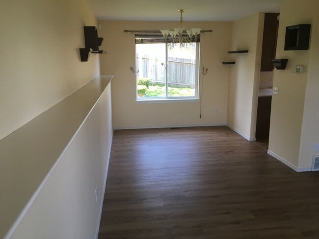 Photo - ***PENDING APPLICATION*** 2 Story Pet Friendly Contemporary 3 Bed Home w/ Views, Yard Service Inc...