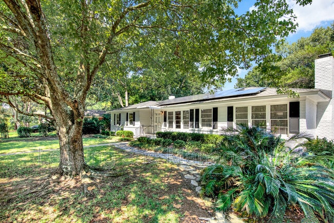 Photo - 1154 Winborn Dr